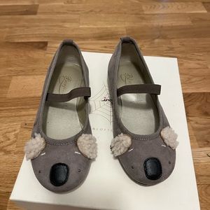 Hardly worn bonpoint shoes